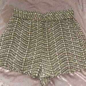 Olive Patterned Women's Shorts
